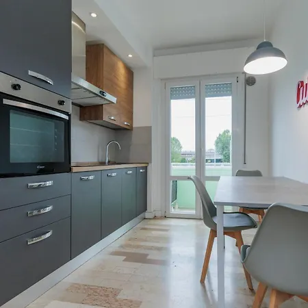 Free Park Hapton House Trento 19 1 Easy To Venice Apartment Mestre